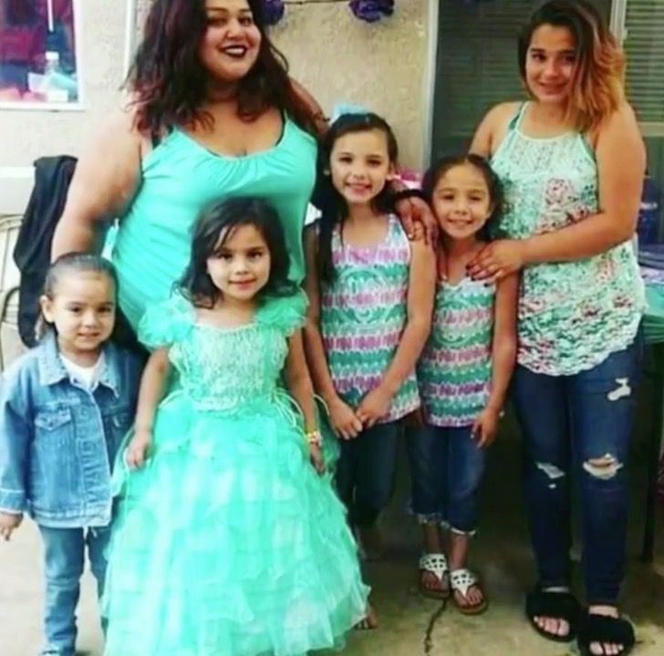 En man och hans fru adopterar systerns 5 döttrar efter det att hon avlidit på grund av coronaviruset: "Vi ser det som vårt uppdrag" - 1