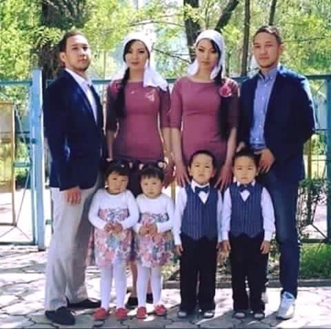 12. Twins who married twins and ... had twins!