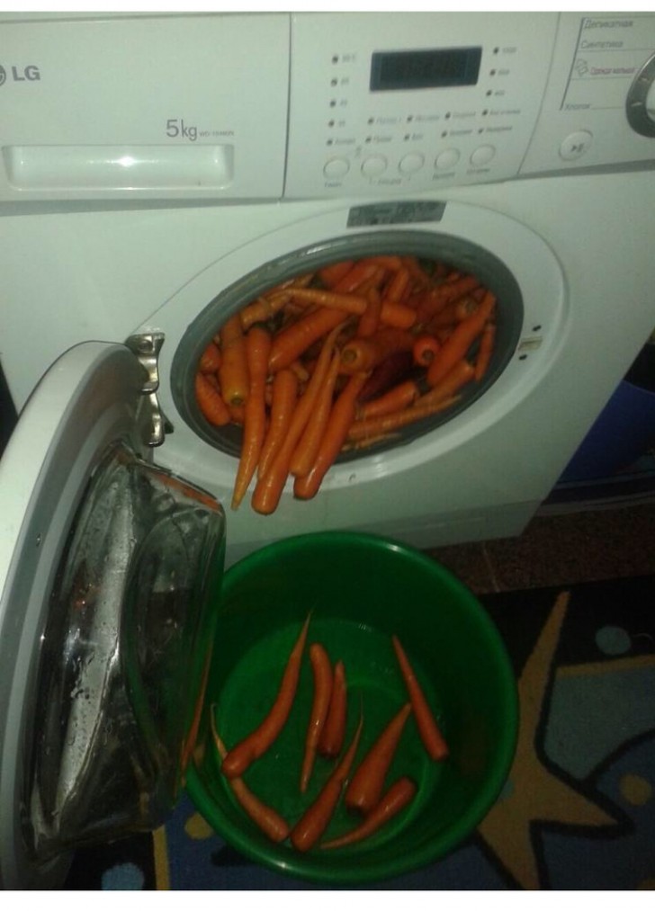 10. Een snelle manier om veel wortels te wassen.
