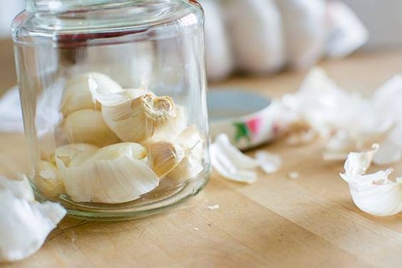 Pelare l'aglio velocemente