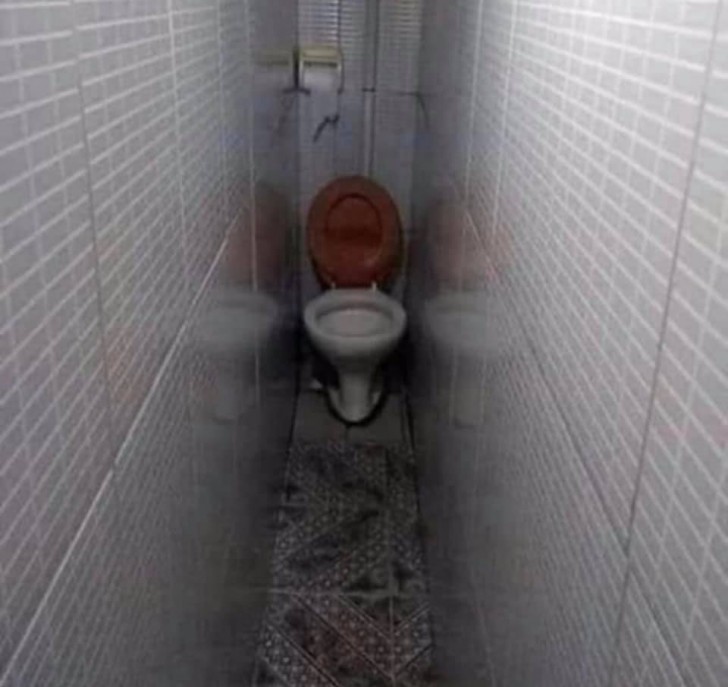 Un baño estrecho estrecho...