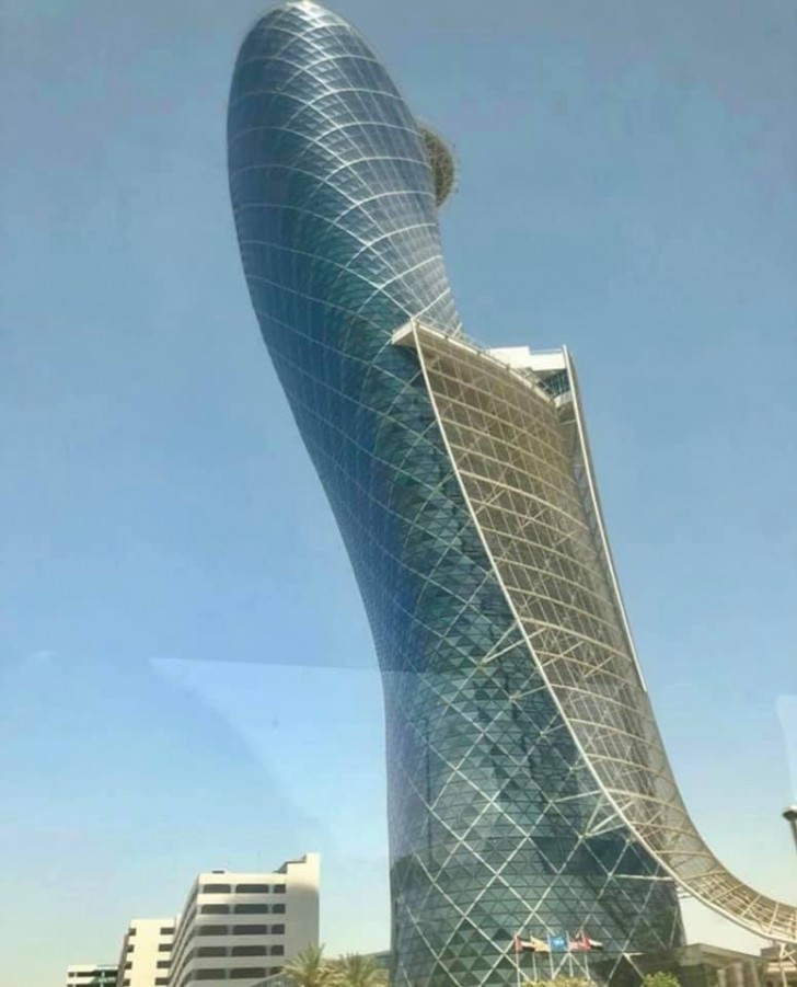 4. Un edificio a Dubai.