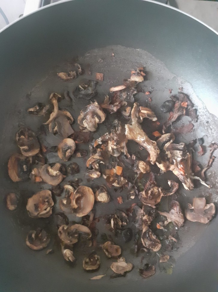 C'était à la base des champignons sautés....