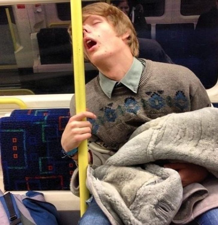 3. This guy managed to get on the subway, but fell asleep anyway ...