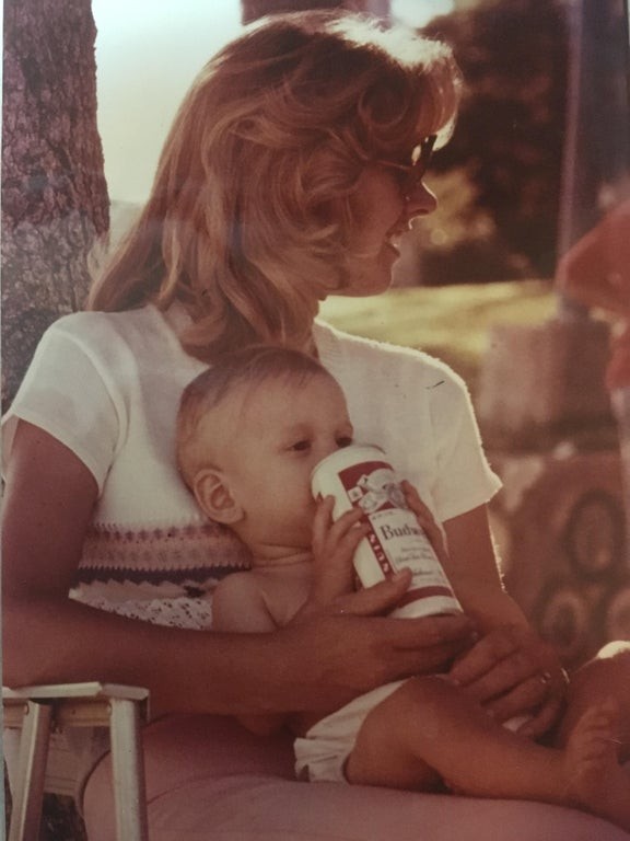 1. "Minha mãe mostra ao resto do mundo como ser a mãe do ano, em 1978"