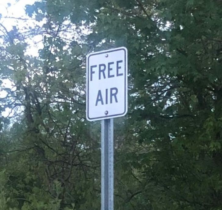 1. Heureusement, au moins l'air est gratuit...