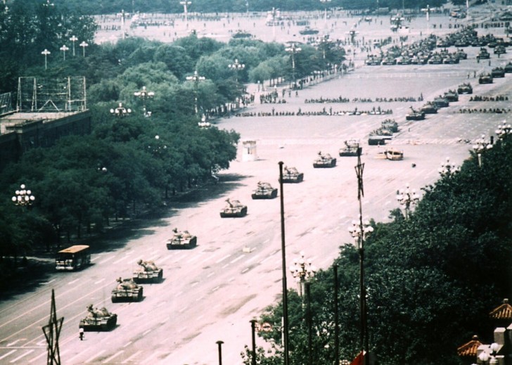 7. Le "soulèvement inconnu" de la place Tiananmen avait beaucoup plus de chars en face de lui qu'on ne le pense habituellement.