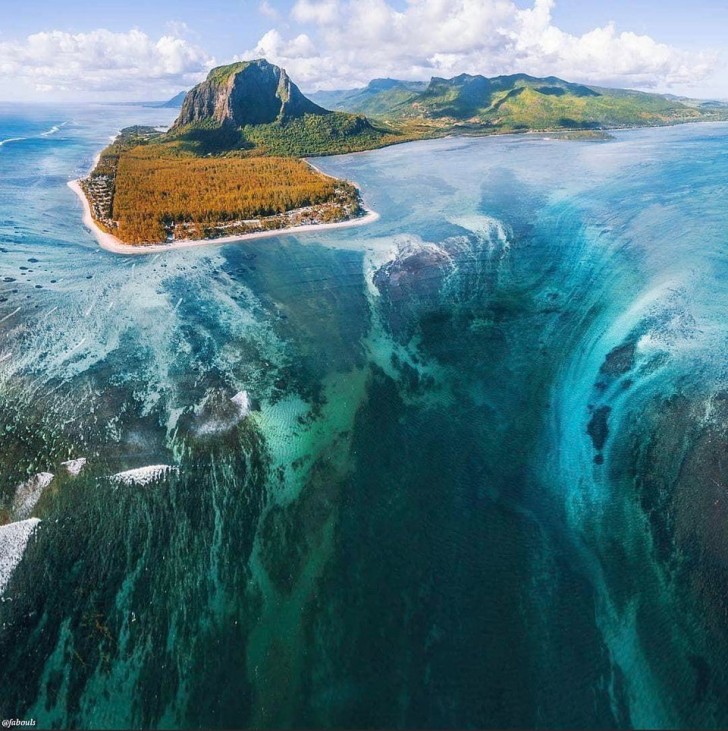 1. Eine Art "Unterwasser-Wasserfall", der uns schon beim bloßen Anblick Angst macht.