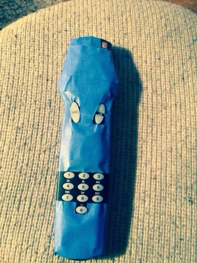 Mon grand-père n'arrivait pas à utiliser la télécommande de la maison...