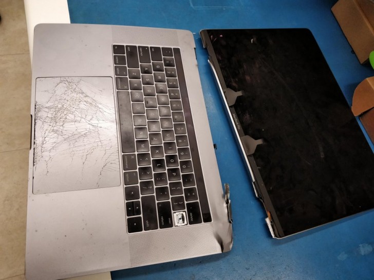 10. Qualcuno pretende che il computer venga riparato nonostante si trovi in queste condizioni.