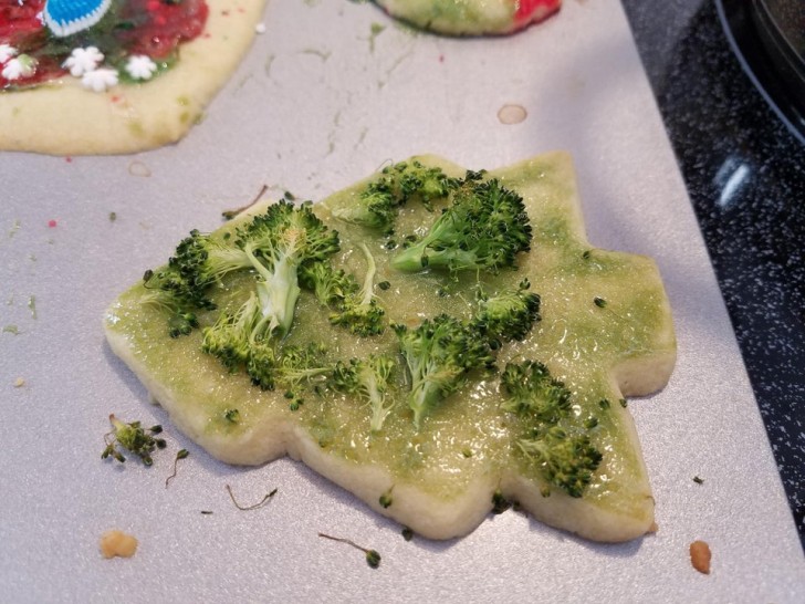 7. Un biscotto di Natale con i broccoli sopra, lo mangeresti?