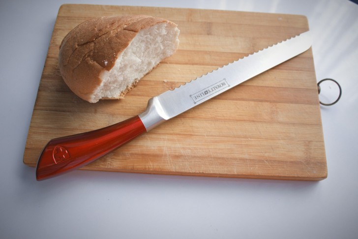 7. Lavare il coltello del pane? No, grazie!