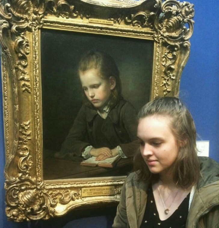 Målning eller ett foto av henne som barn?