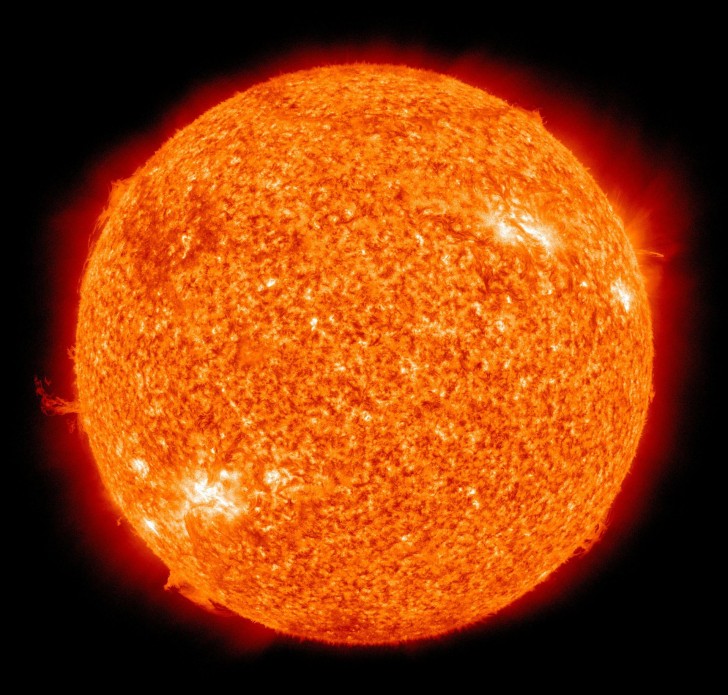 Une énorme tache solaire double sa taille jour après jour [EDITED] - 2
