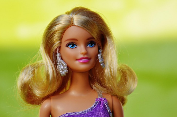 8. Barbie e Ken