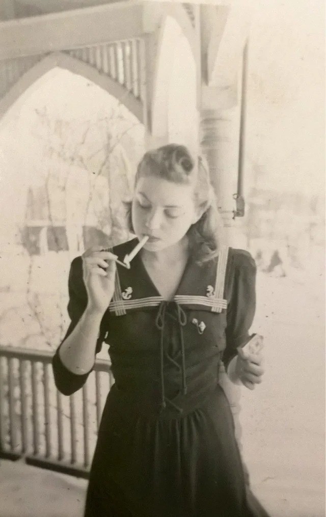 8. Style inimitable pour cette "jeune" grand-mère photographiée dans les années 1940 !
