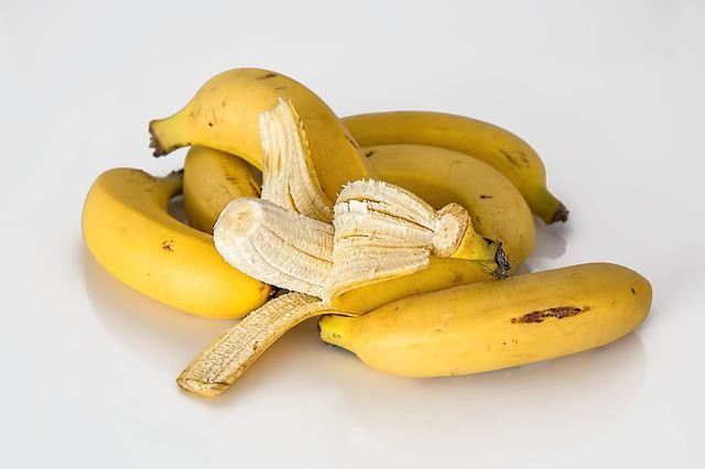 Fate spuntini a base di banane