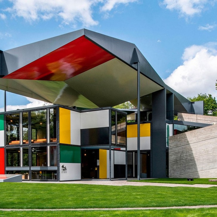 11. Le Corbusier Pavillon