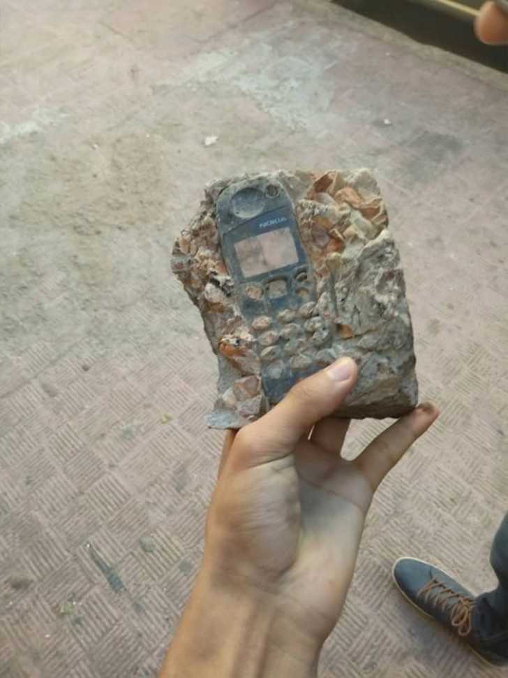 4. L'indestructible Nokia
