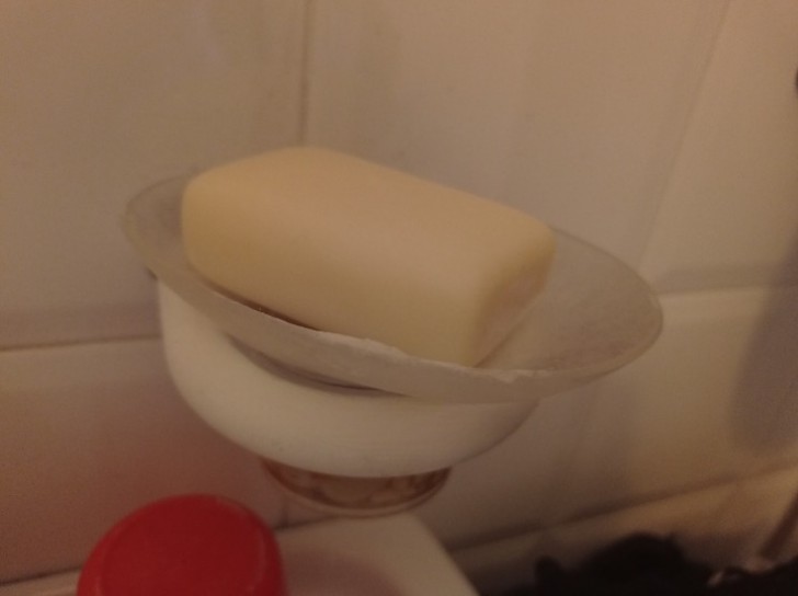 1. Wall-mounted soap dish