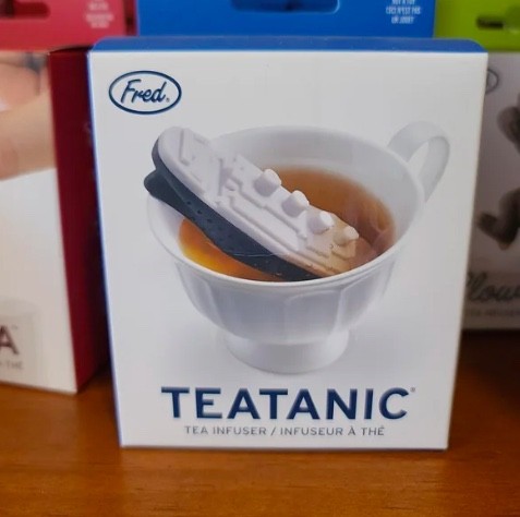 13. Un infuseur à thé en forme de Titanic