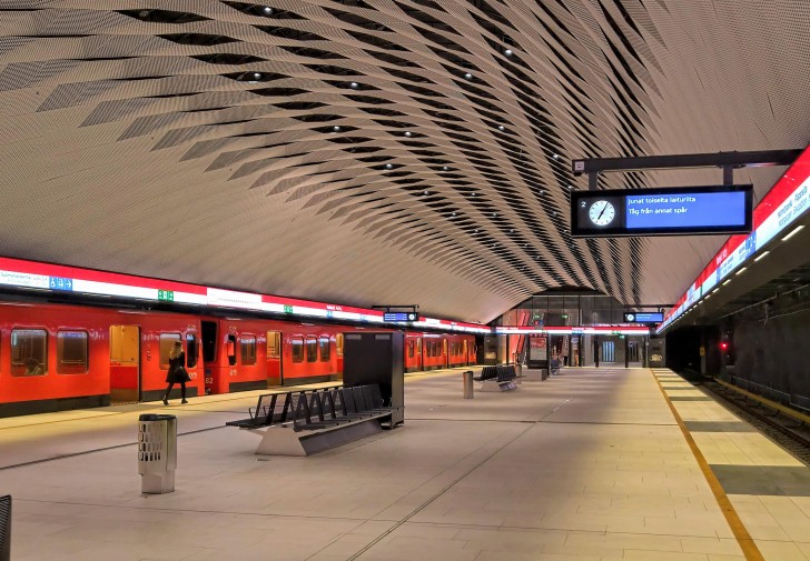 5. Metro