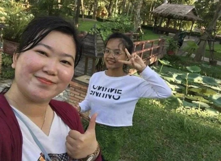 13. "Mamma guarda... sono trasparente a metà!"