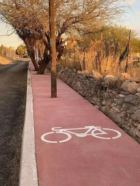 11. Nu maar hopen dat fietsers voorzichtiger zijn dan degenen die aan het fietspad werkten.