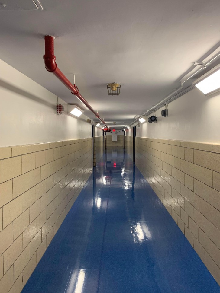 Om man går in i den här korridoren så kan man lätt överväldigas av rädsla med tanke på att den är helt översvämmad.