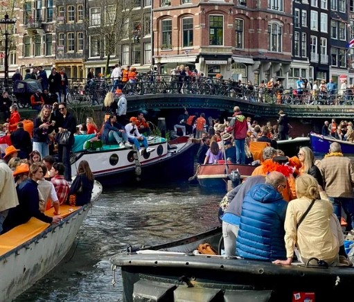 4. Ein Blick auf Amsterdam