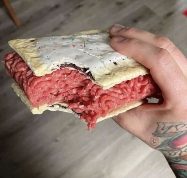 6. Köttet på denna smörgås verkar lätt rått