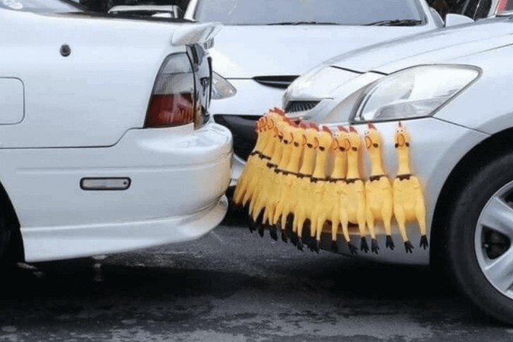 12. "Então ninguém pode estragar meu lindo carro."