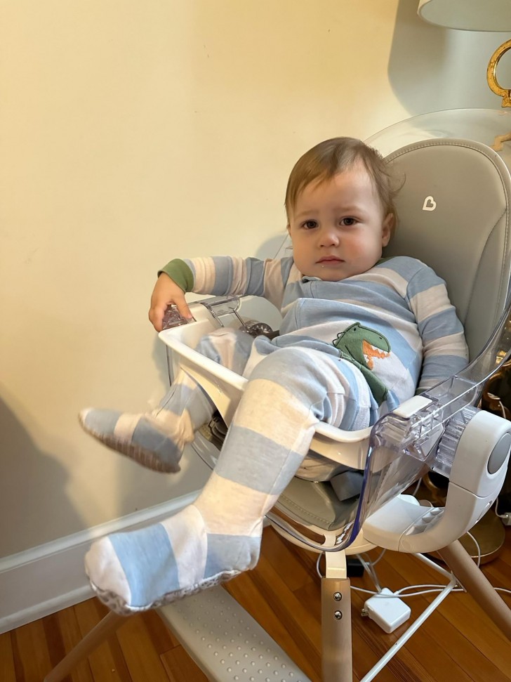 7. Ha solo un anno, ma sembra essere già un uomo vissuto