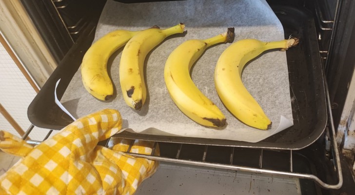 Quattro banane nel forno: ecco perché