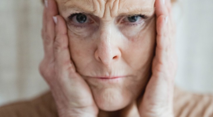 Prevenire le rughe: le abitudini da adottare ed eliminare