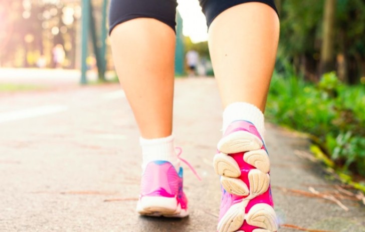 Hur många steg behöver man gå varje dag för att minska i vikt?
