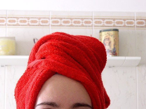 Aqui está o truque da toalha para um penteado perfeito.