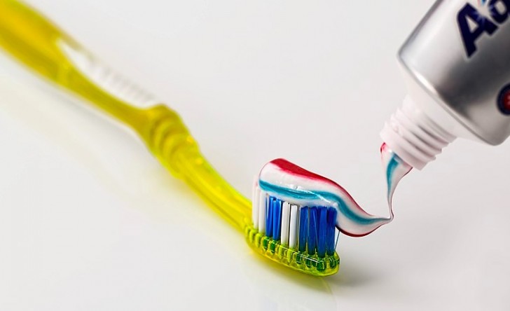 Tandenborstel en tandpasta
