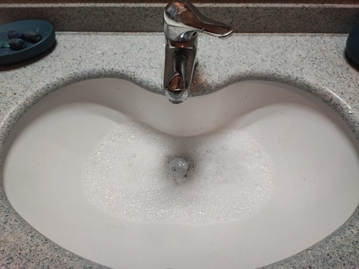 Le remède naturel pour déboucher un évier bouché : voici ce qu'il faut pour le préparer