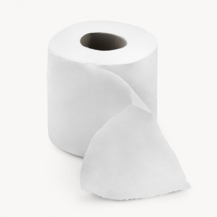 Un rotolo di carta alla riscossa contro i cattivi odori in frigo