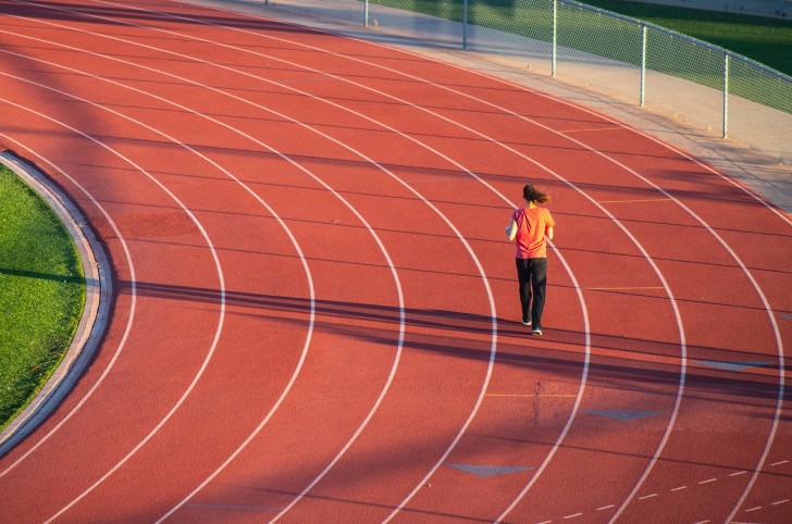 Una ricerca ha analizzato la perdita di peso facendo sport nelle donne e negli uomini