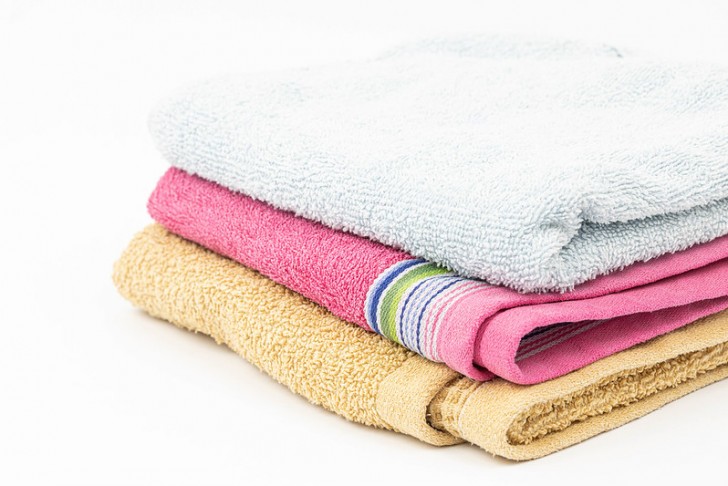 Waar leggen we de schone handdoeken neer?