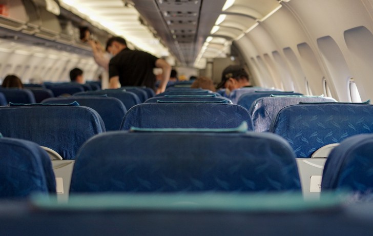 Voici pourquoi les sièges d'avion sont presque toujours bleus
