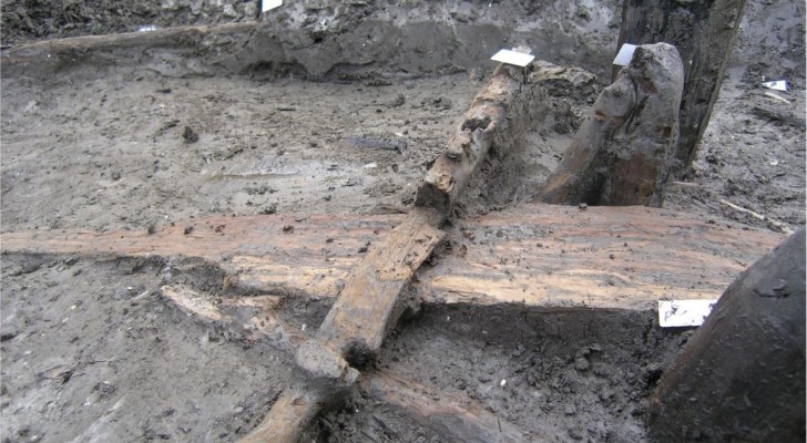 Holzjoch von vor 3300 Jahren: neues Licht auf das Leben in italienischen Pfahlbauten