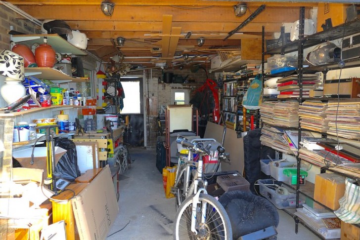 De garage een beetje opruimen