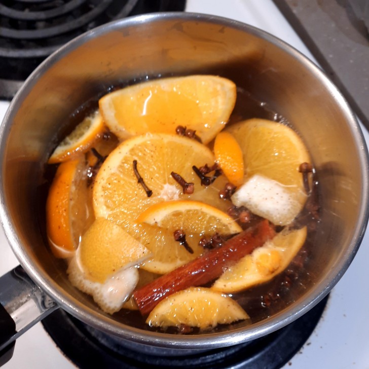 Ingrediënten voor een winterse simmer pot