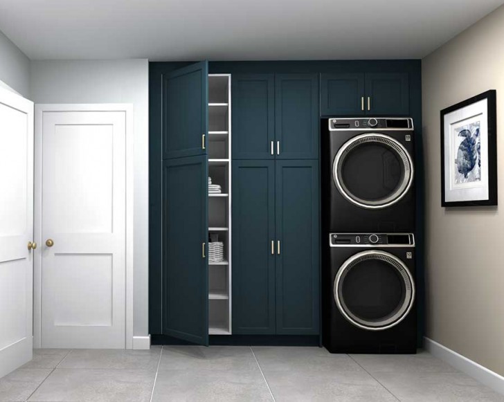 11. Une garde-robe dans la buanderie