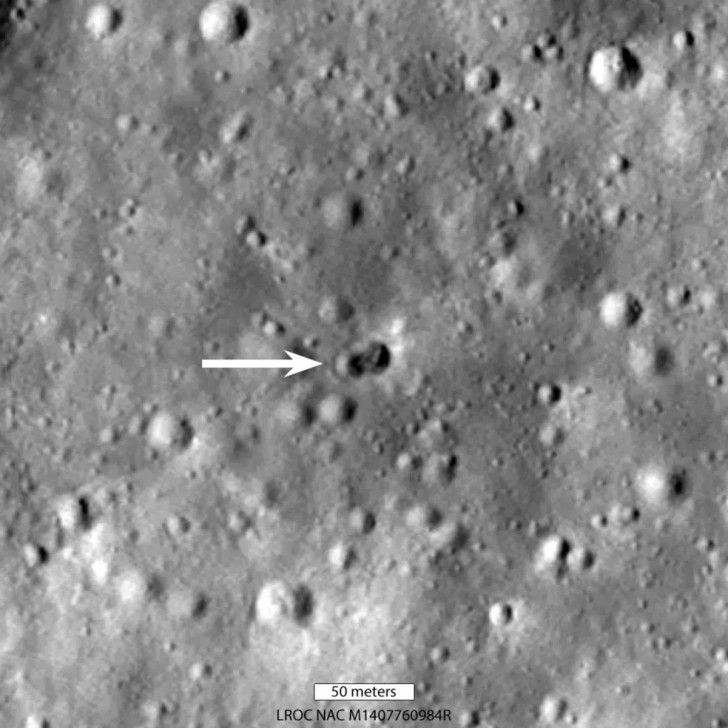 De Chinese raket die op de maan neerstortte, had een mysterieus object aan boord