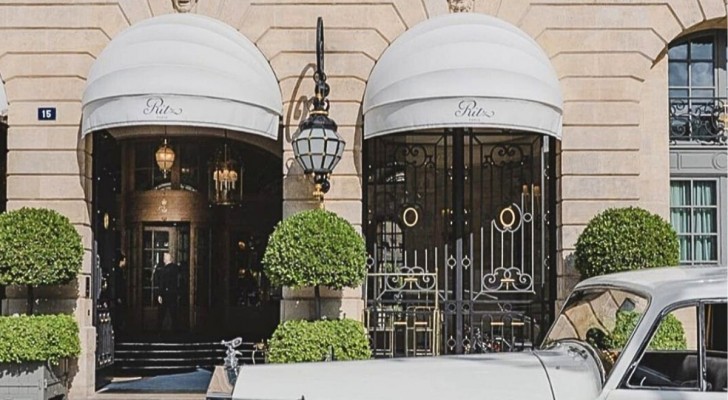 Dyrbar ring försvunnen på Ritz i Paris, det dyraste och lyxigaste hotellet i Paris