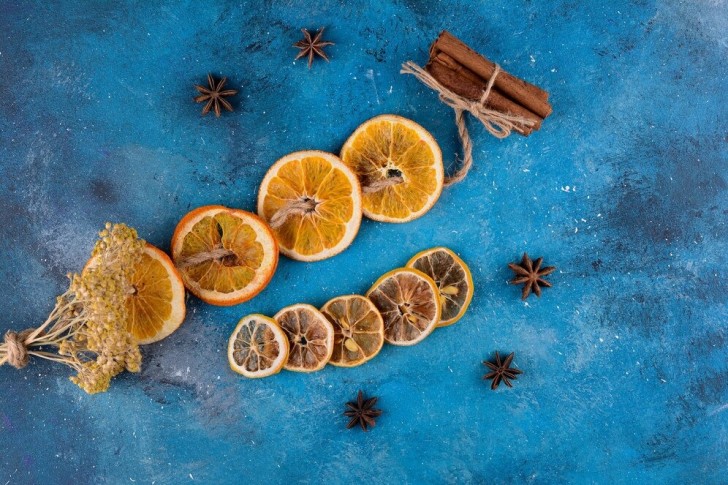 Essiccare le fette di arancia col microonde